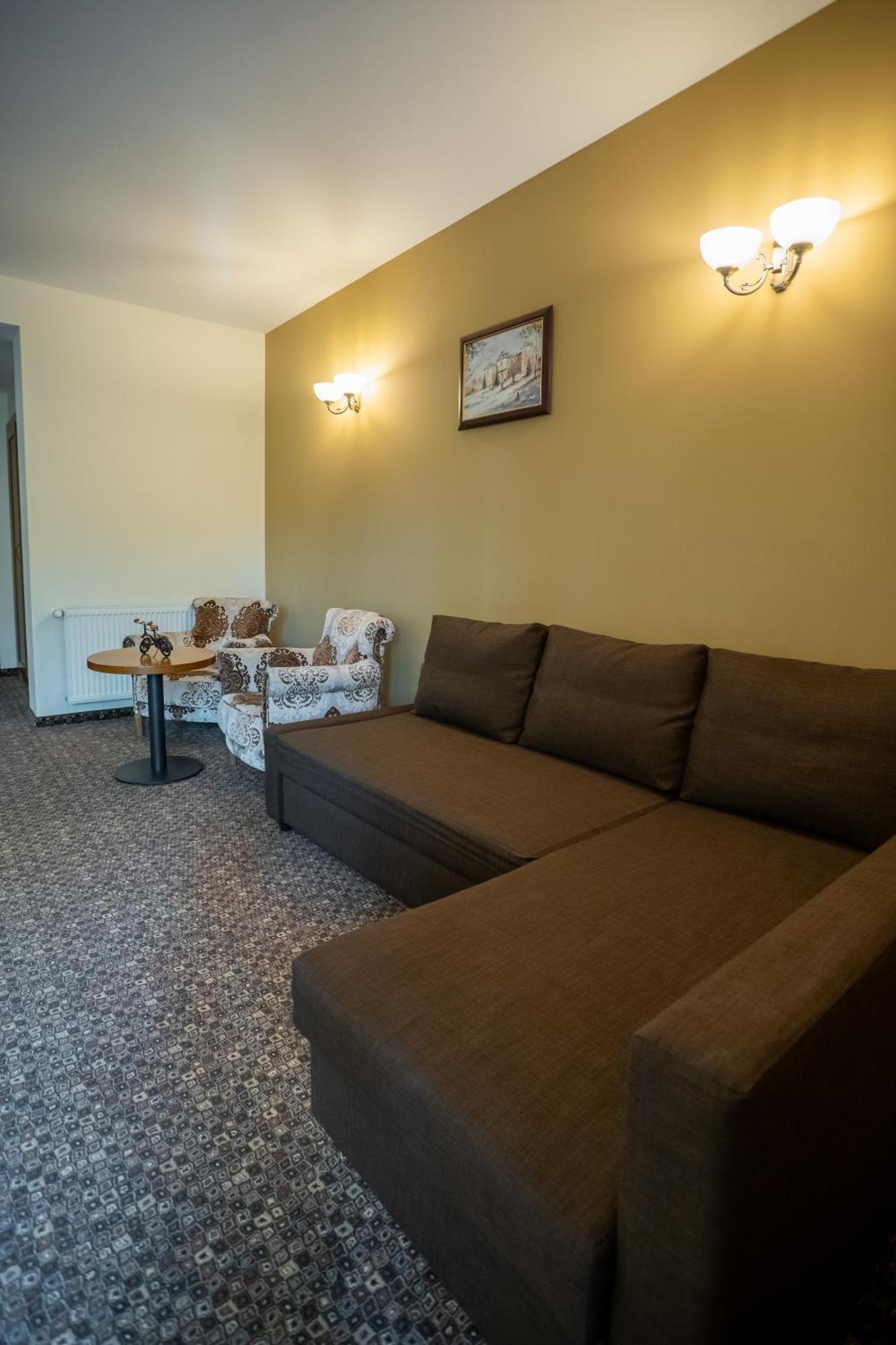 Opus Villa Sinaia Luaran gambar A typical hotel room in the Czech Republic