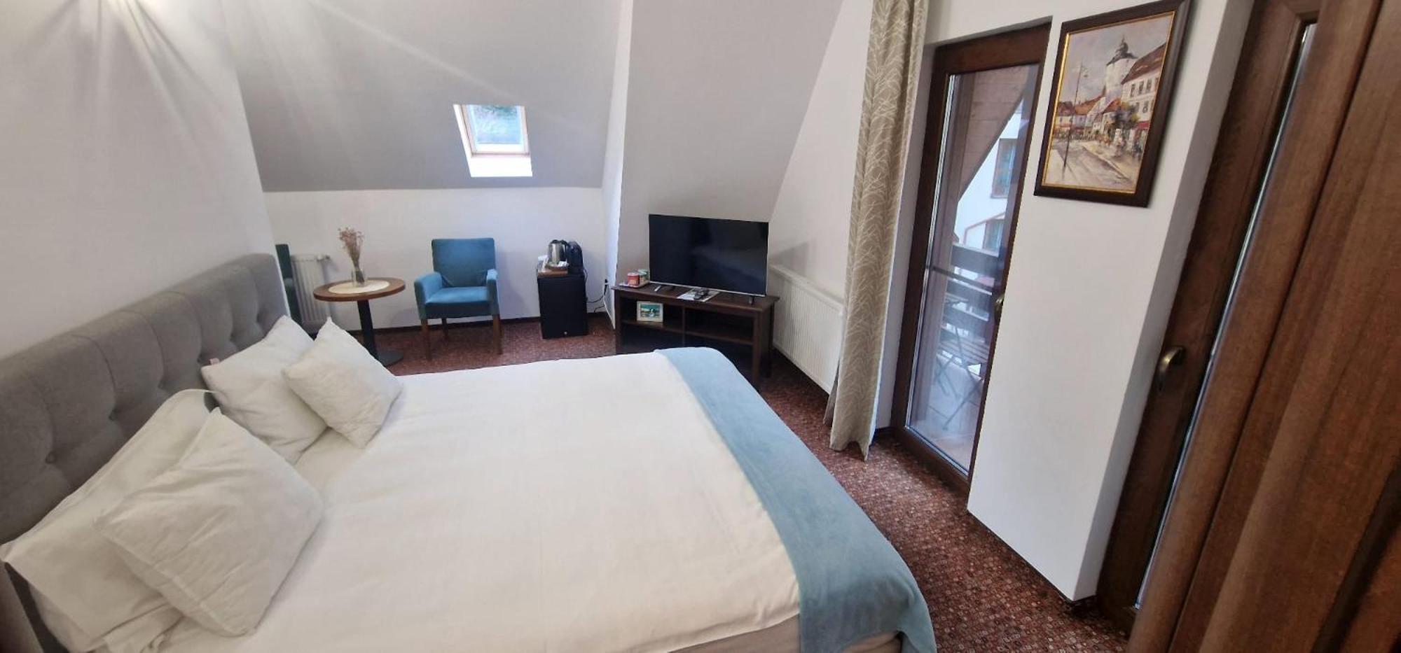 Opus Villa Sinaia Luaran gambar A room at the hotel